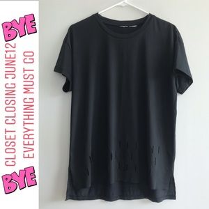 REEBOK PERFORMANCE TEE WITH HEM DETAILS